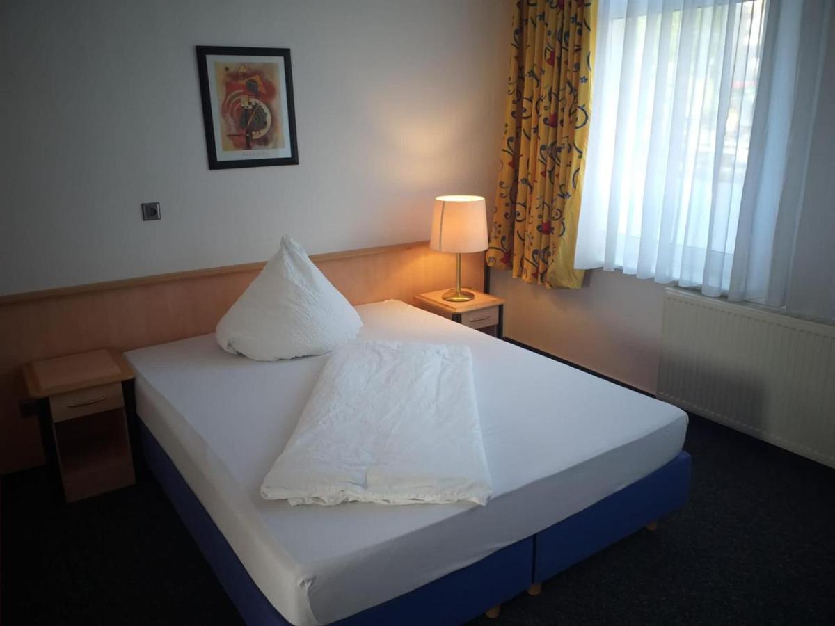 Gaestezimmer Gasthof Becker Otel Wulfrath Dış mekan fotoğraf