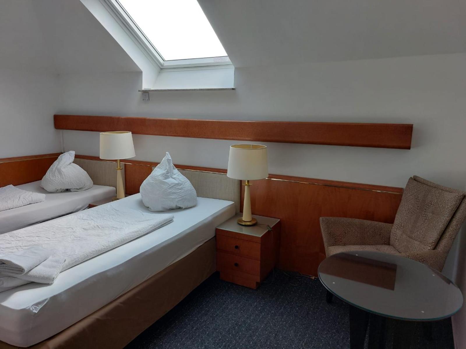 Gaestezimmer Gasthof Becker Otel Wulfrath Dış mekan fotoğraf