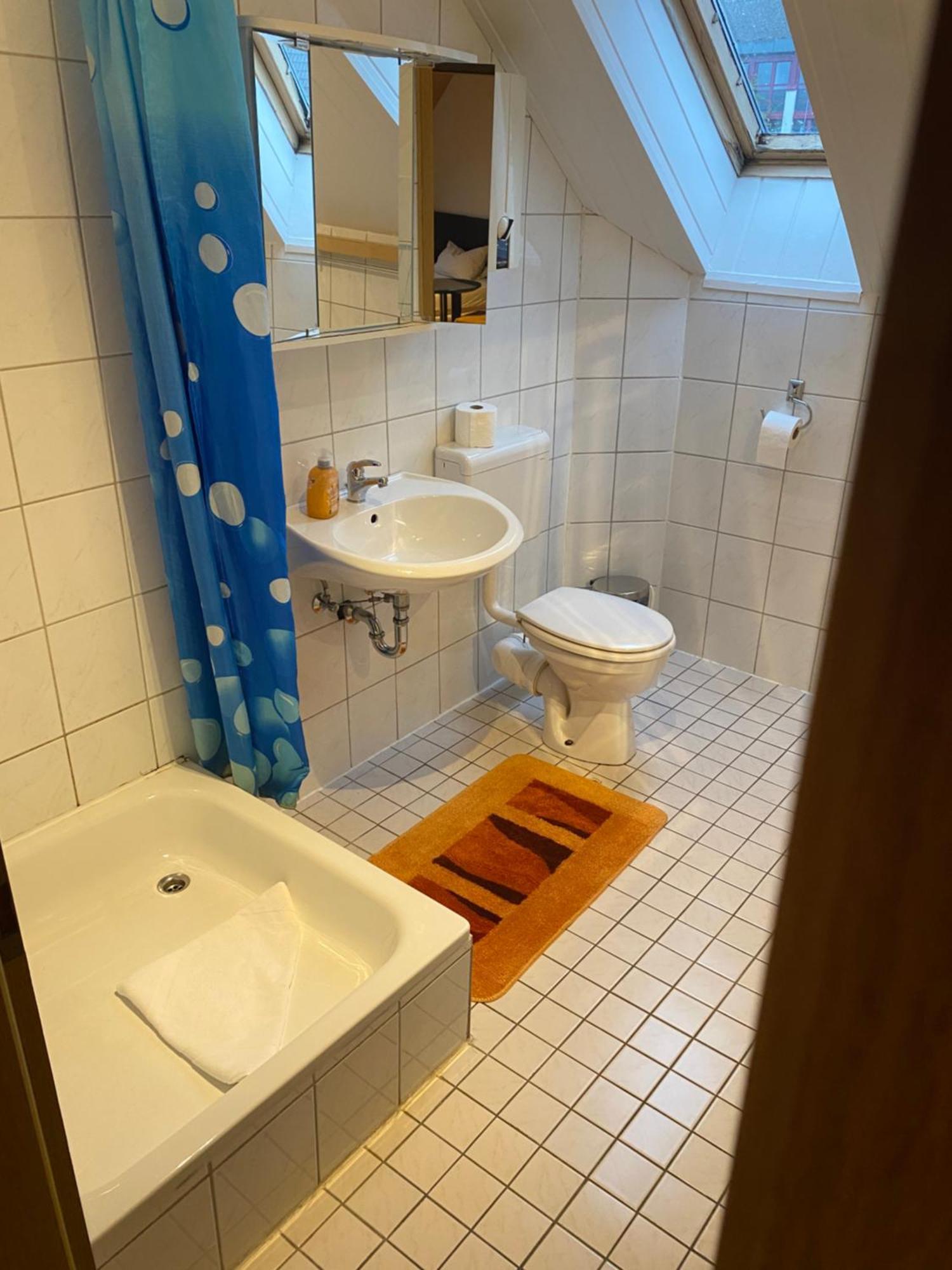 Gaestezimmer Gasthof Becker Otel Wulfrath Dış mekan fotoğraf