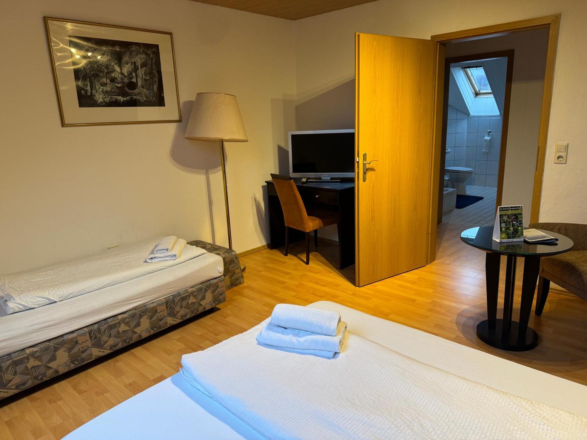 Gaestezimmer Gasthof Becker Otel Wulfrath Dış mekan fotoğraf